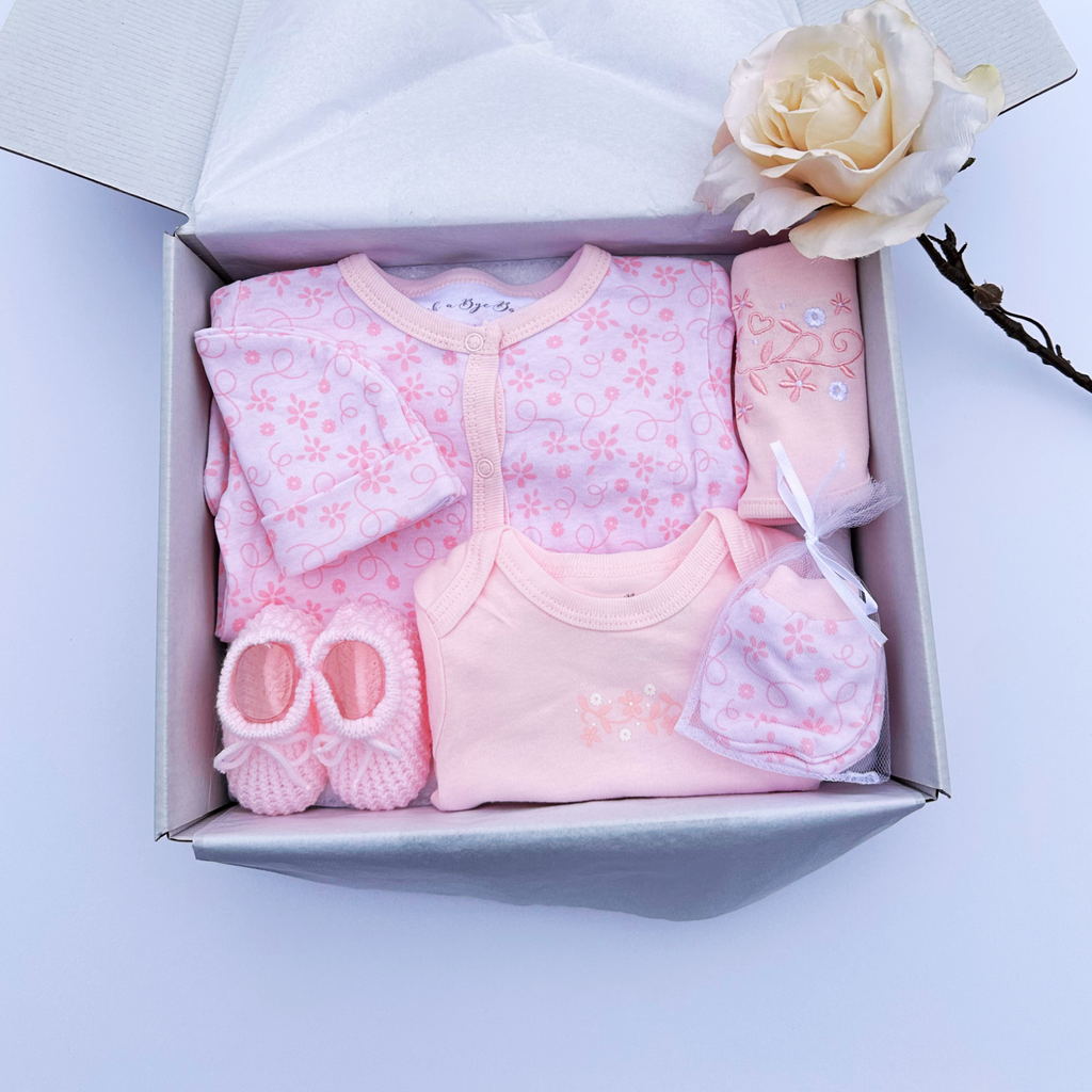 6 Piece Flower Print Baby Gift Set